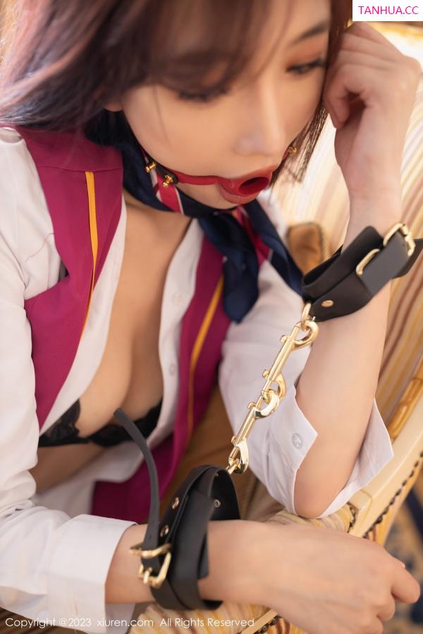 陆萱萱  [XiuRen]高清写真图 2023.04.13 No.6573 陆萱萱 制服美腿第21张图片
